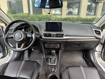 Mazda 3 Axela