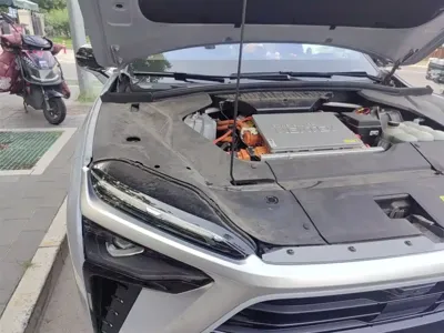 Nio ES8