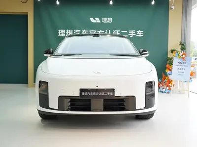 Li Auto 理想i8