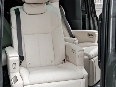 Li Auto Li MEGA