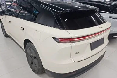 Li Auto Li Auto i6