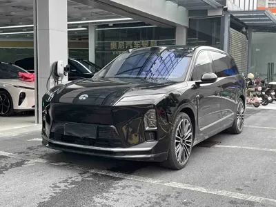 Nio ES8