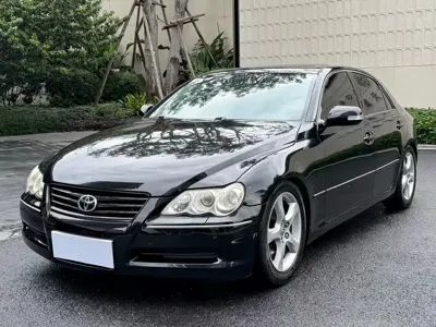 Toyota Reiz