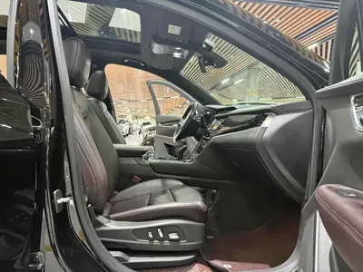 Cadillac XT6