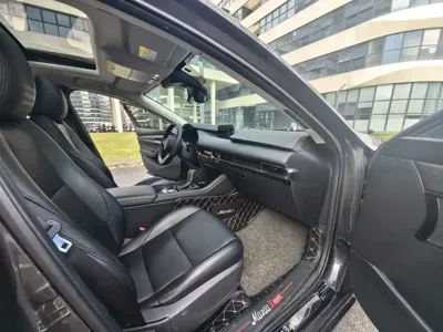 Mazda 3 Axela