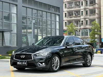 Infiniti Q50L