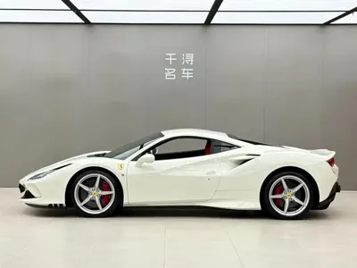 Ferrari F8