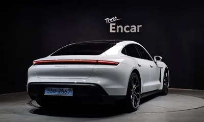 Porsche Taycan