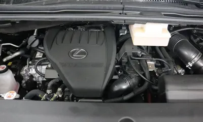 Lexus LM
