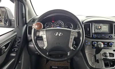 Hyundai Starex