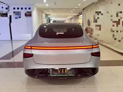 Xpeng P7