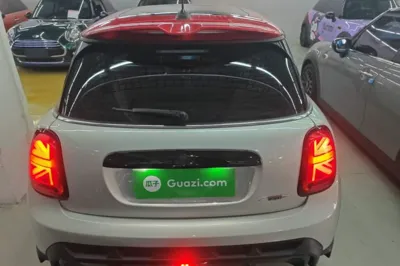 MINI JCW
