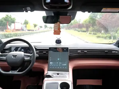 Nio EC6