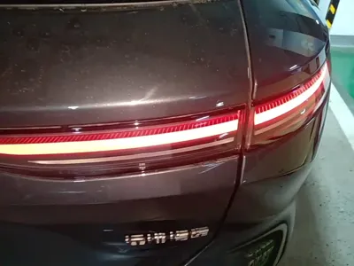 Nio ES8
