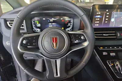 Hongqi HQ9