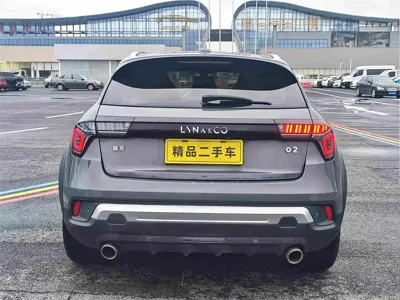 Lynk & Co 02