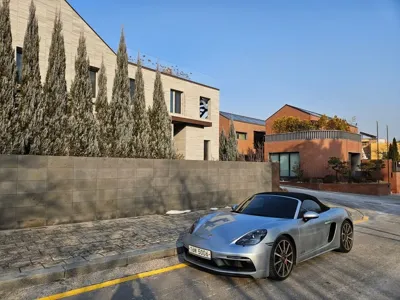 Porsche 718