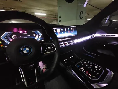 BMW i7