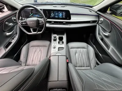 Chery Arrizo 8