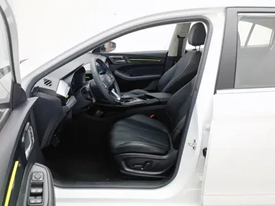 Roewe i5