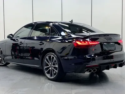 Audi S4
