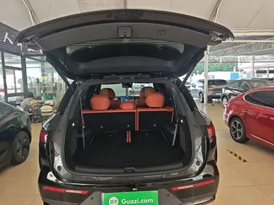 BYD 唐L