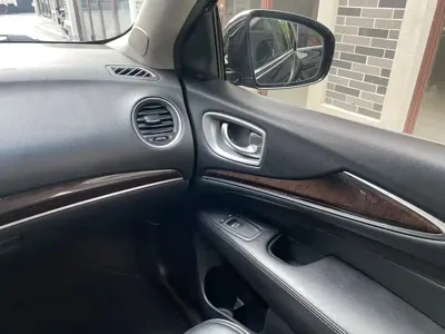 Infiniti JX