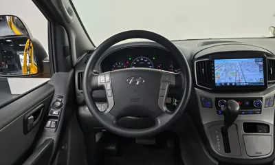 Hyundai Starex