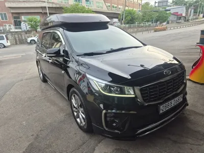 Kia Canival