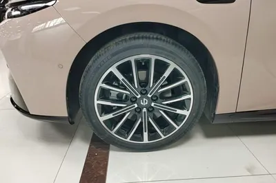 Leapmotor B01