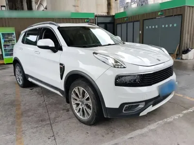 Lynk & Co 01