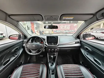 Toyota Yaris L