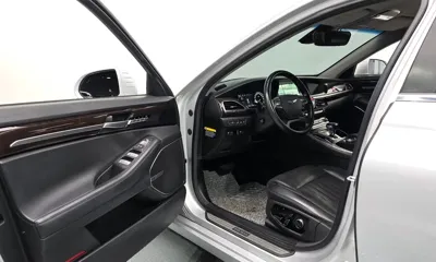 Genesis EQ900