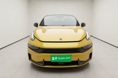 Lynk & Co 03