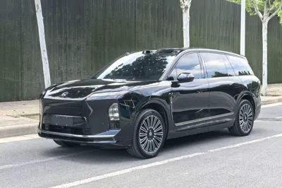 Nio ES8