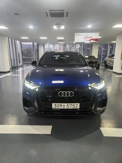 Audi Q8
