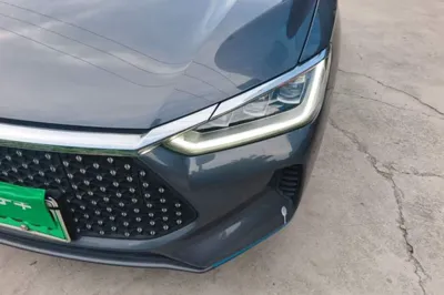 BYD e2
