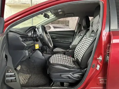 Toyota Yaris L