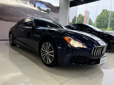 Maserati Quattroporte