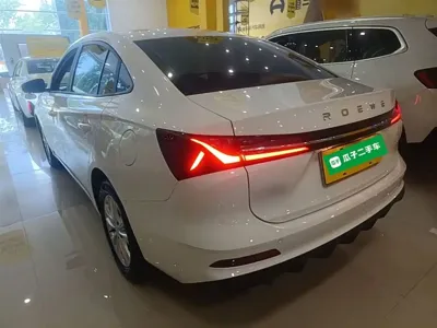 Roewe i5