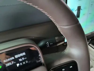 Li Auto Li MEGA