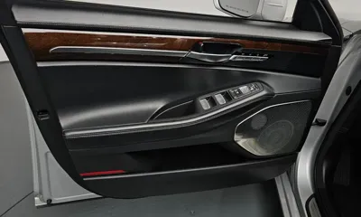 Genesis EQ900