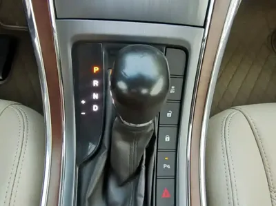 Roewe 950