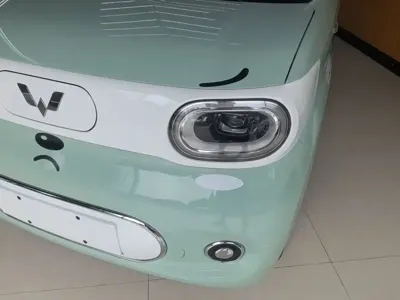 Wuling MINIEV