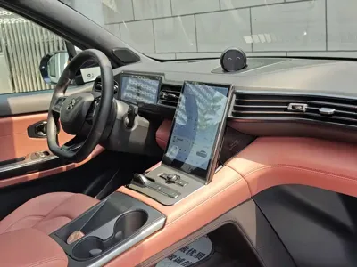 Nio EC6