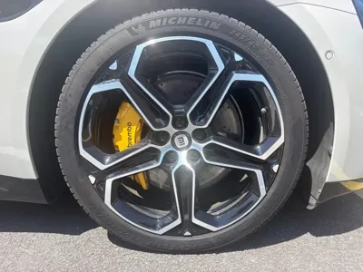 Xiaomi SU7