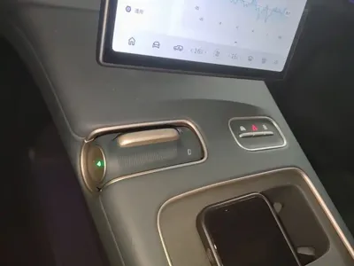 Nio ES8