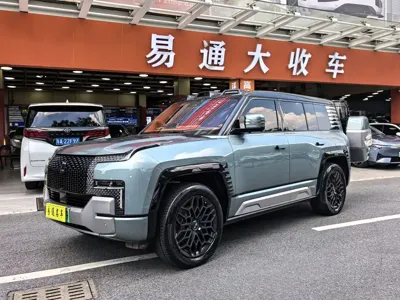 Yangwang Yangwang U8