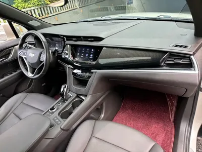 Cadillac XT6
