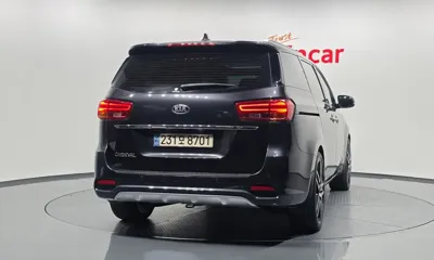 Kia Canival